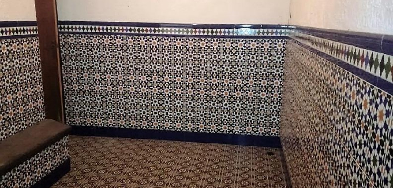 Sale - Commercial Unit -
Torrevieja - torrevieja