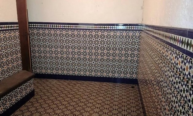 Sale - Commercial Unit -
Torrevieja - torrevieja