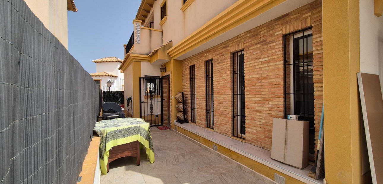 Herverkoop - Villa -
Orihuela Costa - Lomas de Cabo Roig-Los Dolses