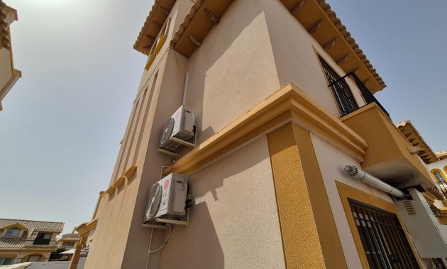 Herverkoop - Villa -
Orihuela Costa - Lomas de Cabo Roig-Los Dolses