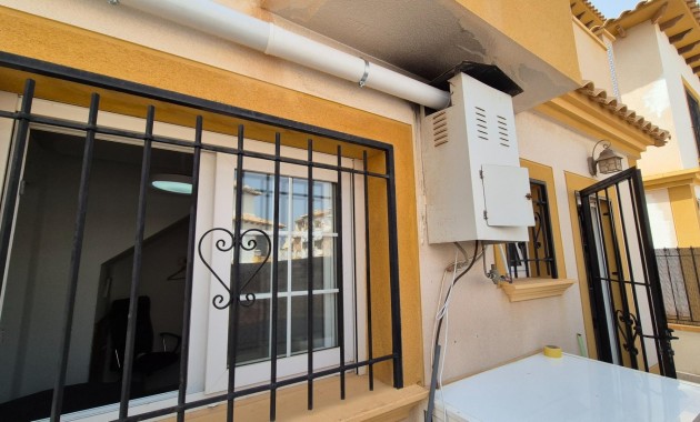 Herverkoop - Villa -
Orihuela Costa - Lomas de Cabo Roig-Los Dolses