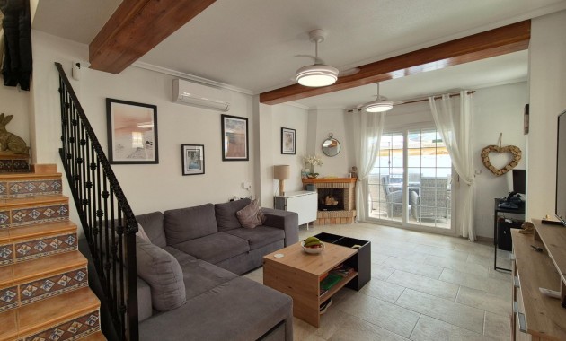 Herverkoop - Villa -
Orihuela Costa - Lomas de Cabo Roig-Los Dolses