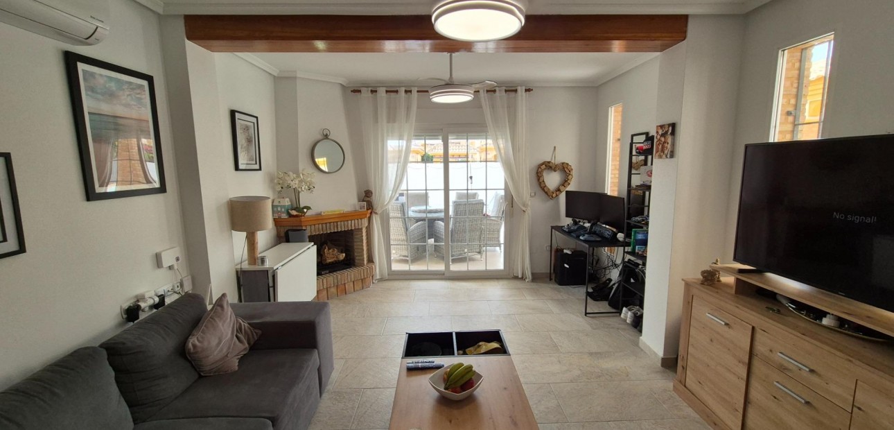 Herverkoop - Villa -
Orihuela Costa - Lomas de Cabo Roig-Los Dolses