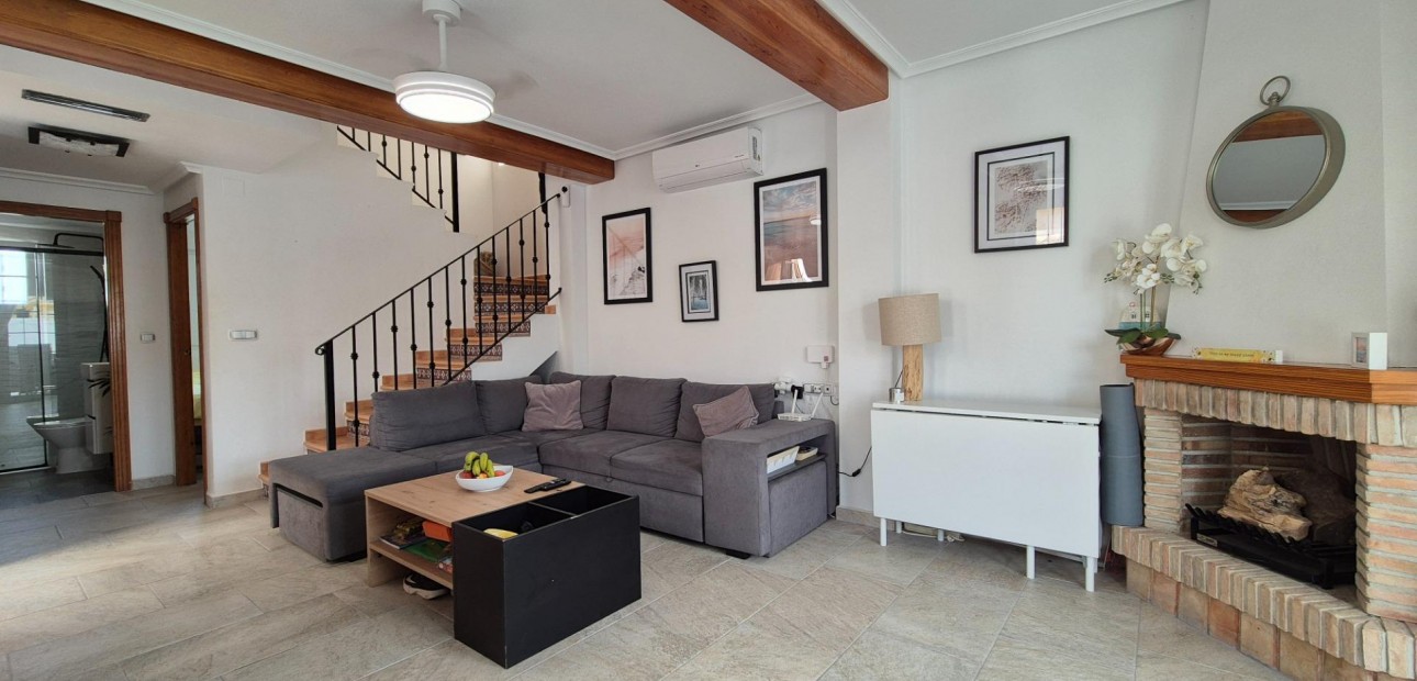 Herverkoop - Villa -
Orihuela Costa - Lomas de Cabo Roig-Los Dolses