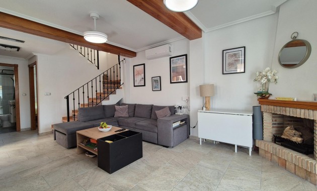 Herverkoop - Villa -
Orihuela Costa - Lomas de Cabo Roig-Los Dolses