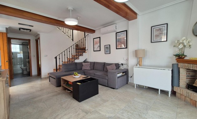 Herverkoop - Villa -
Orihuela Costa - Lomas de Cabo Roig-Los Dolses