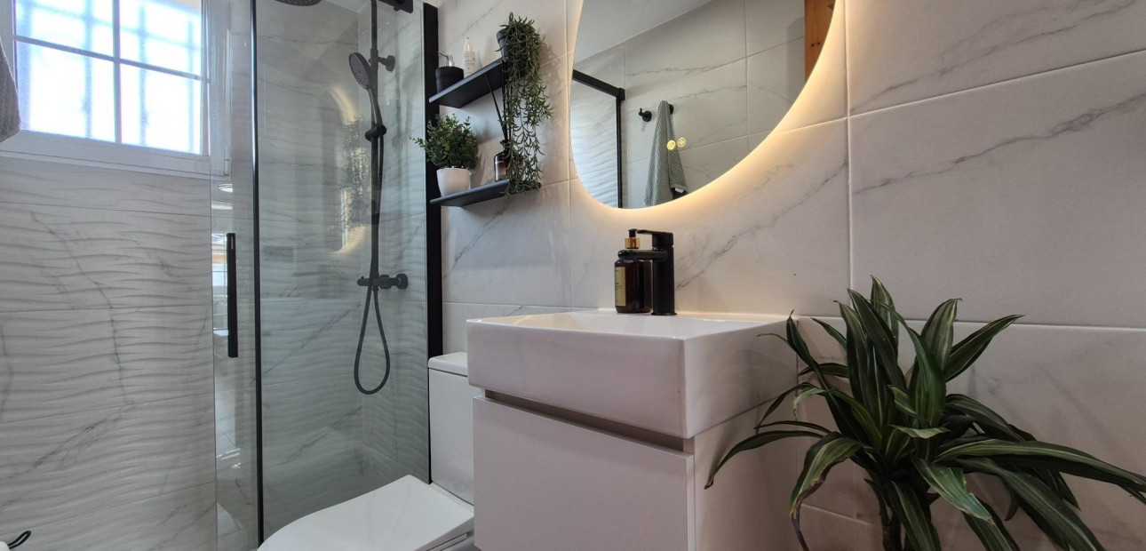 Herverkoop - Villa -
Orihuela Costa - Lomas de Cabo Roig-Los Dolses