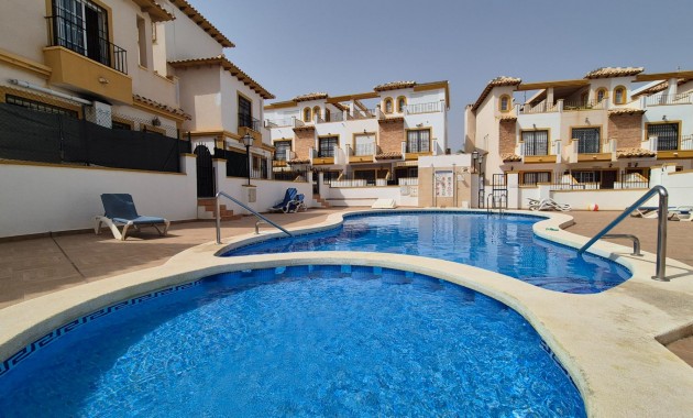 Herverkoop - Villa -
Orihuela Costa - Lomas de Cabo Roig-Los Dolses