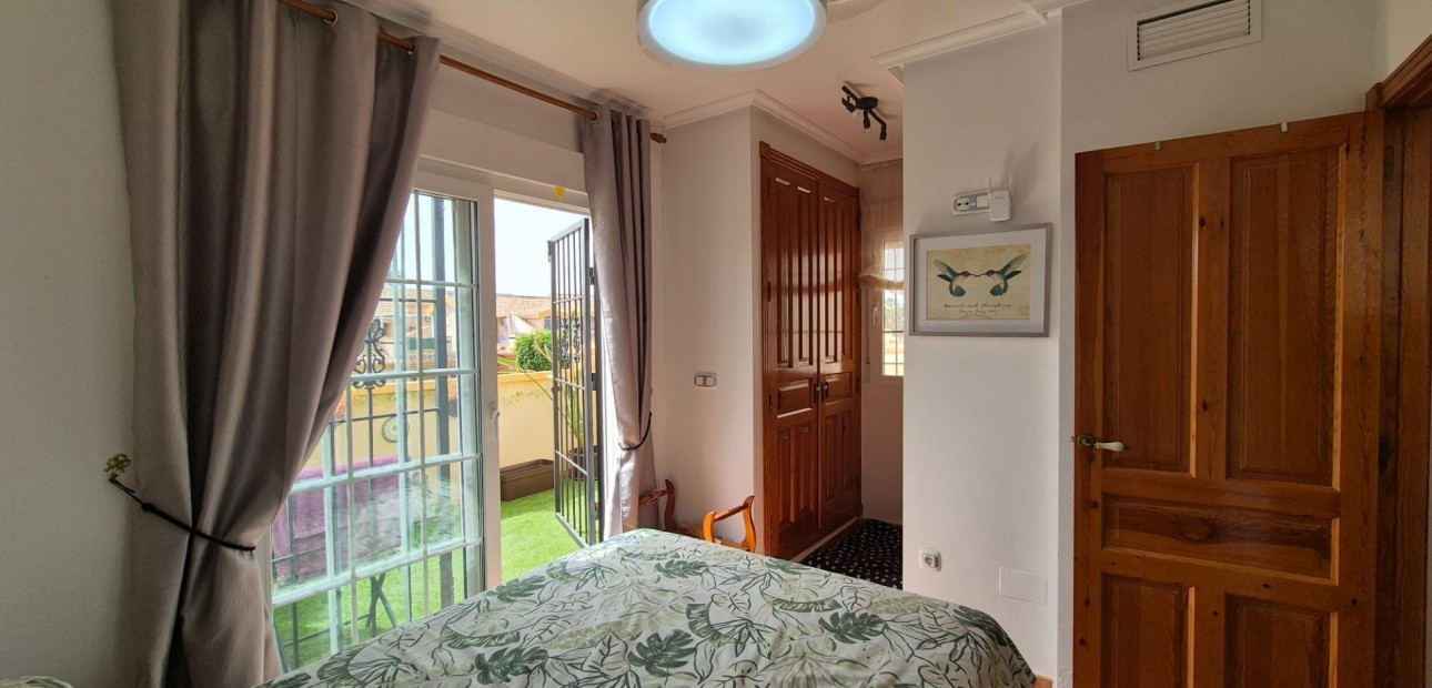 Herverkoop - Villa -
Orihuela Costa - Lomas de Cabo Roig-Los Dolses