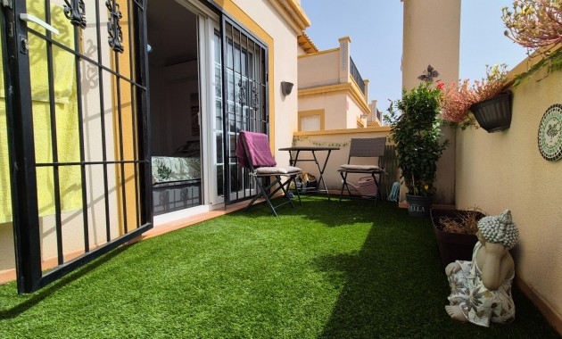 Herverkoop - Villa -
Orihuela Costa - Lomas de Cabo Roig-Los Dolses