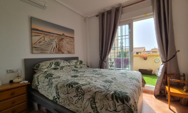 Herverkoop - Villa -
Orihuela Costa - Lomas de Cabo Roig-Los Dolses