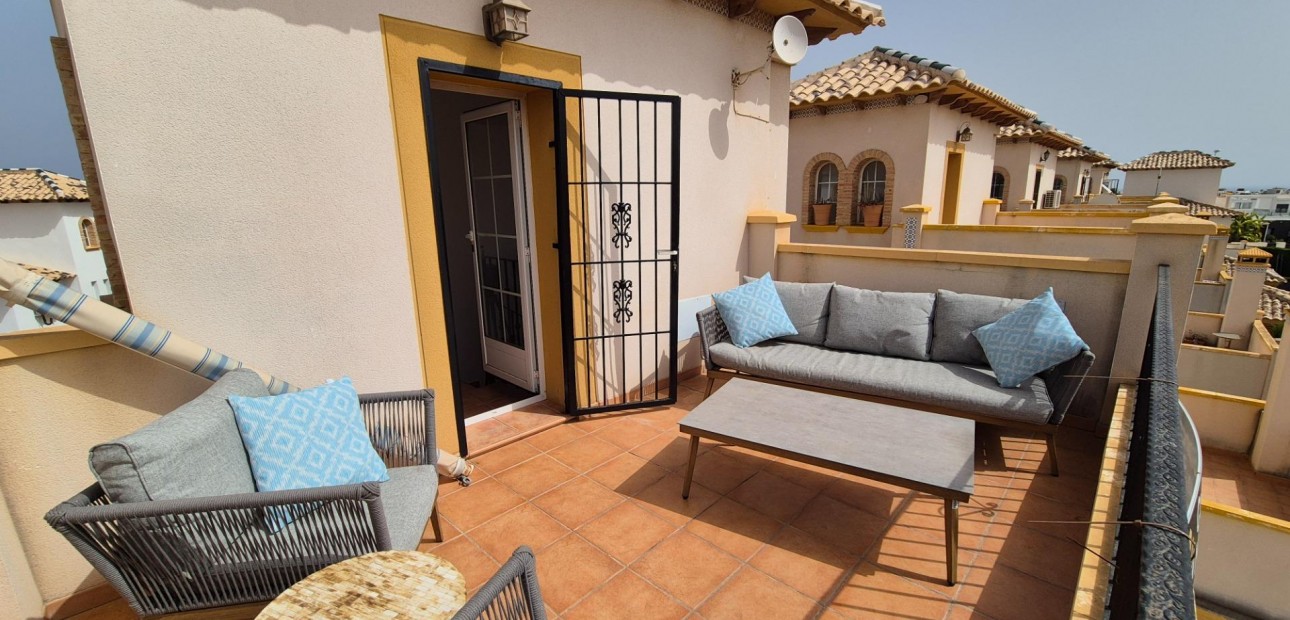 Herverkoop - Villa -
Orihuela Costa - Lomas de Cabo Roig-Los Dolses