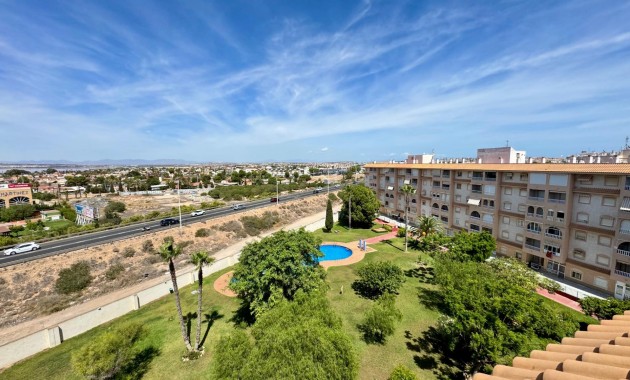 Sale - Penthouse -
Torrevieja - Centro
