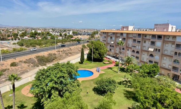 Sale - Penthouse -
Torrevieja - Centro