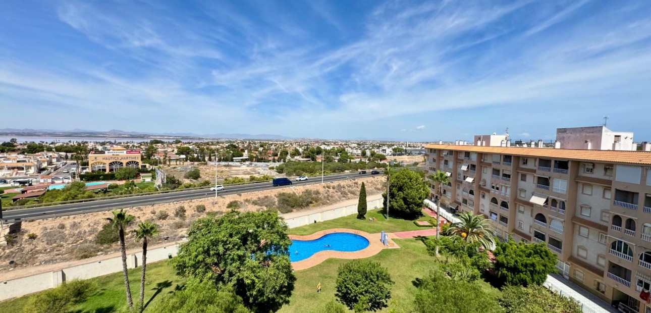 Sale - Penthouse -
Torrevieja - Centro