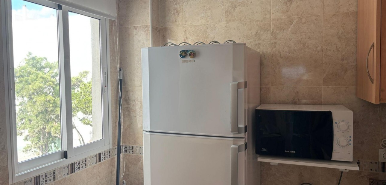 Herverkoop - Appartement / flat -
Torrevieja - Playa de los Naufragos