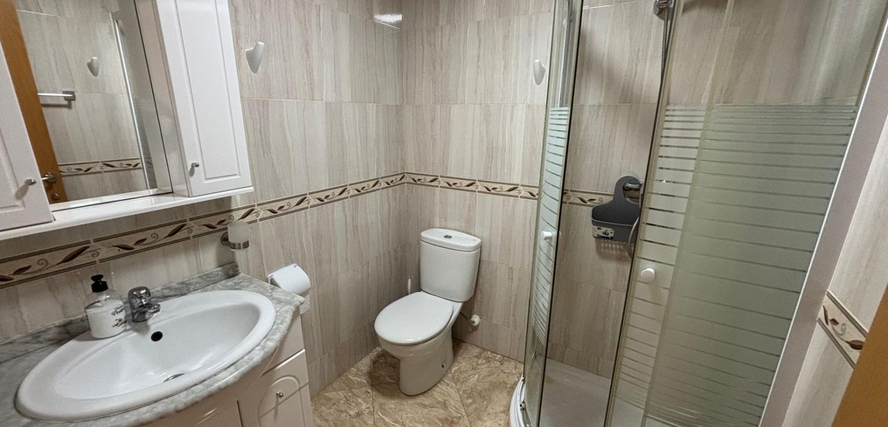 Herverkoop - Appartement / flat -
Torrevieja - Playa de los Naufragos