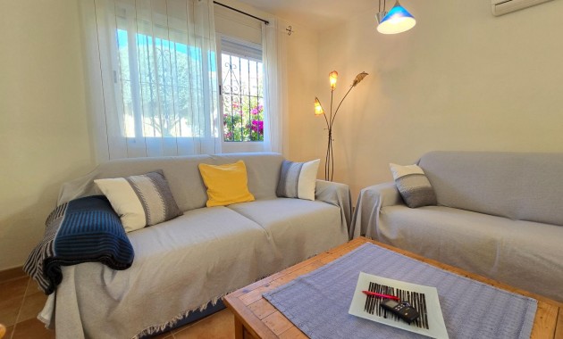 Sale - Villa -
Orihuela Costa - Villamartín-Las Filipinas