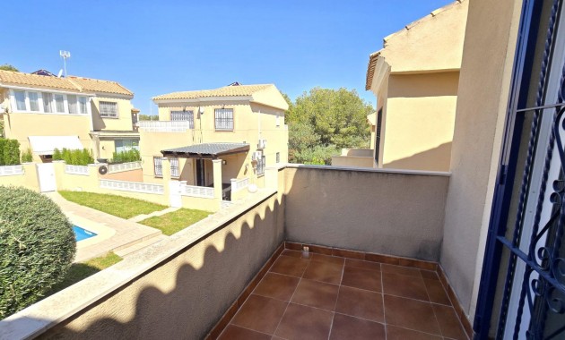 Sale - Villa -
Orihuela Costa - Villamartín-Las Filipinas