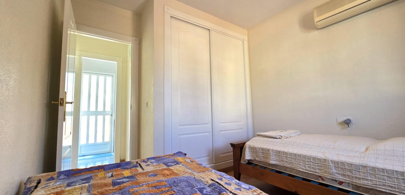 Sale - Villa -
Orihuela Costa - Villamartín-Las Filipinas