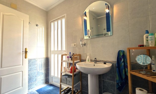 Sale - Villa -
Orihuela Costa - Villamartín-Las Filipinas