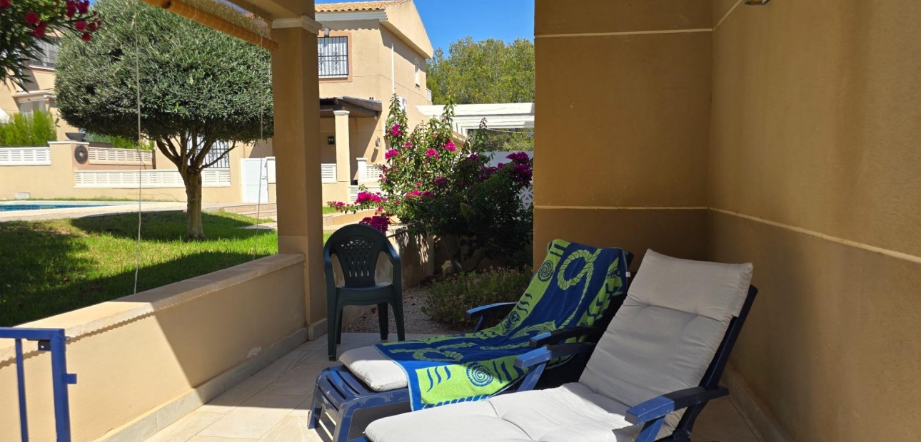 Sale - Villa -
Orihuela Costa - Villamartín-Las Filipinas