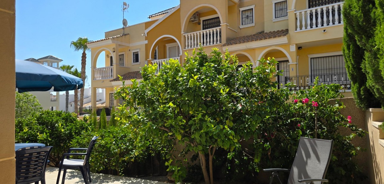 Sale - Villa -
Orihuela Costa - Villamartín-Las Filipinas