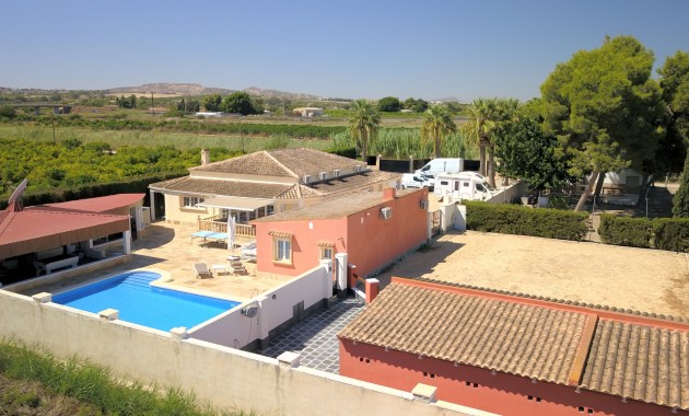 Herverkoop - Country Property -
Heredades - Heredades - Country