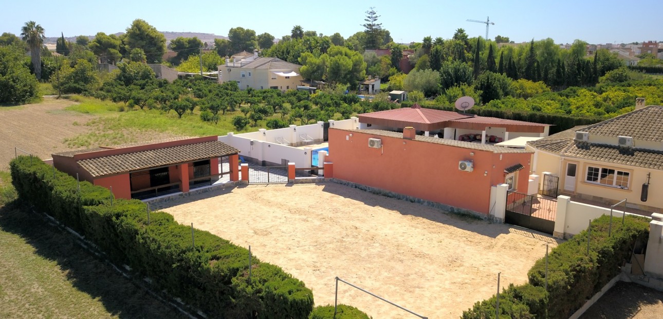 Herverkoop - Country Property -
Heredades - Heredades - Country