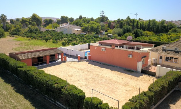 Herverkoop - Country Property -
Heredades - Heredades - Country