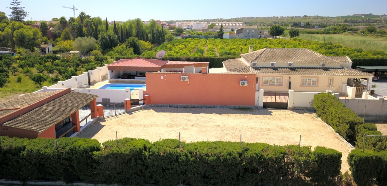 Herverkoop - Country Property -
Heredades - Heredades - Country