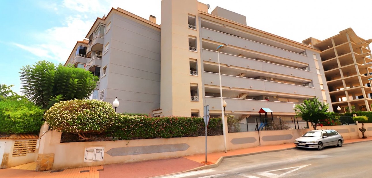 Herverkoop - Appartement / flat -
Guardamar del Segura - Guardamar del Segura - Town