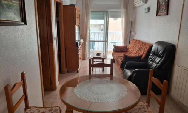 Herverkoop - Appartement / flat -
Torrevieja - Estacion de autobuses