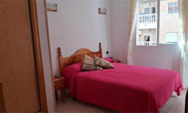 Herverkoop - Appartement / flat -
Torrevieja - Estacion de autobuses