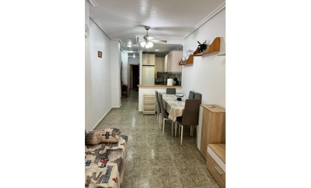 Herverkoop - Appartement / flat -
Torrevieja - Estacion de autobuses