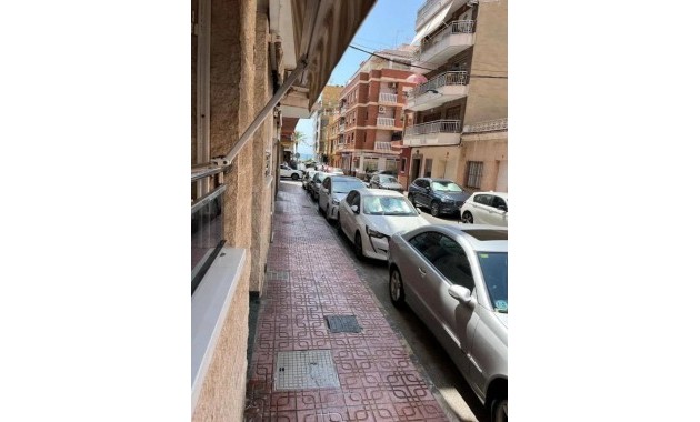 Herverkoop - Appartement / flat -
Torrevieja - Estacion de autobuses