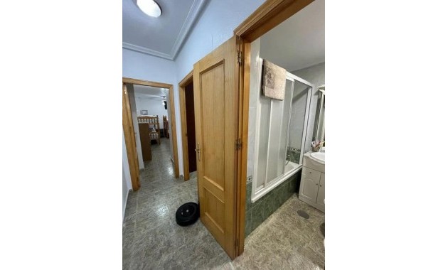 Herverkoop - Appartement / flat -
Torrevieja - Estacion de autobuses