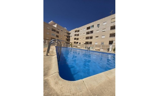Herverkoop - Appartement / flat -
Torrevieja - torrevieja
