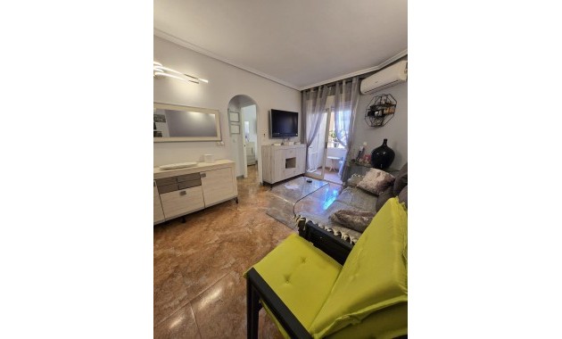 Herverkoop - Appartement / flat -
Torrevieja - torrevieja