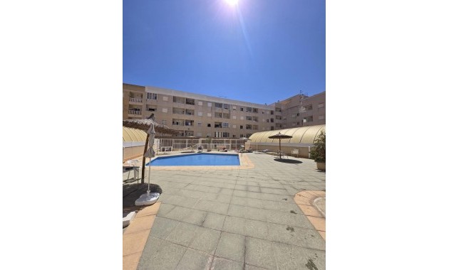 Herverkoop - Appartement / flat -
Torrevieja - torrevieja