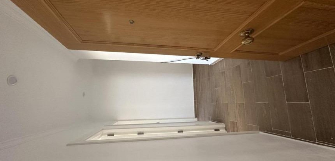 Herverkoop - Appartement / flat -
Torrevieja - torrevieja