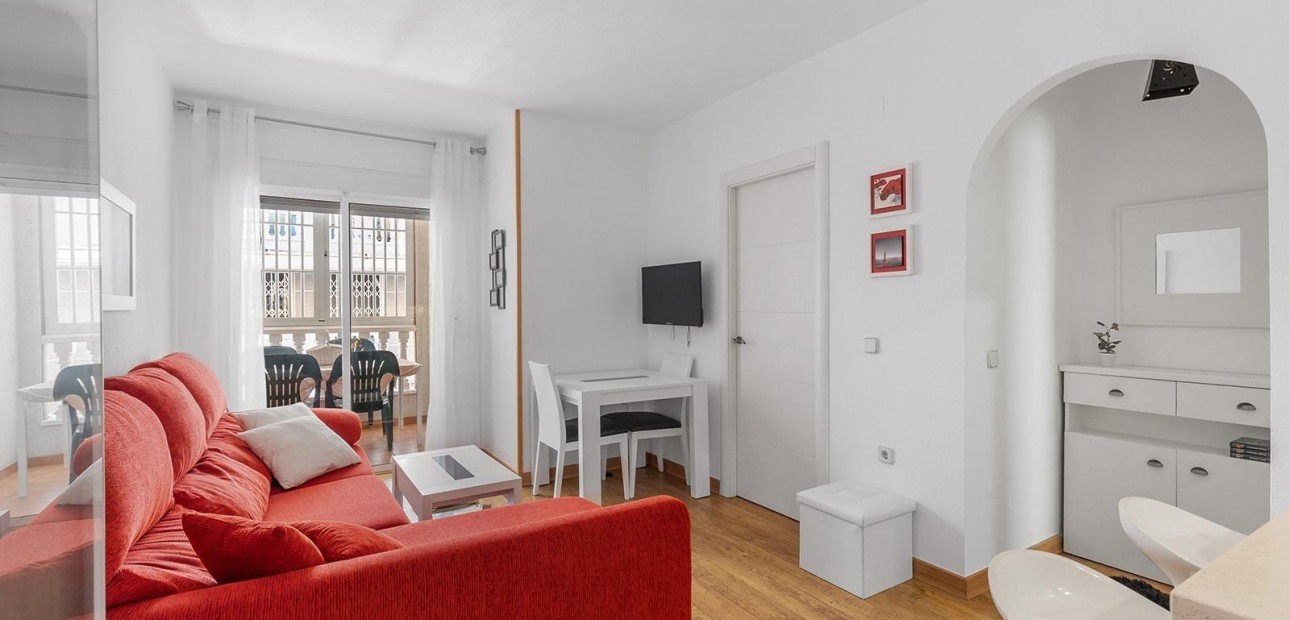 Venta - Apartamento / piso -
Torrevieja - Centro