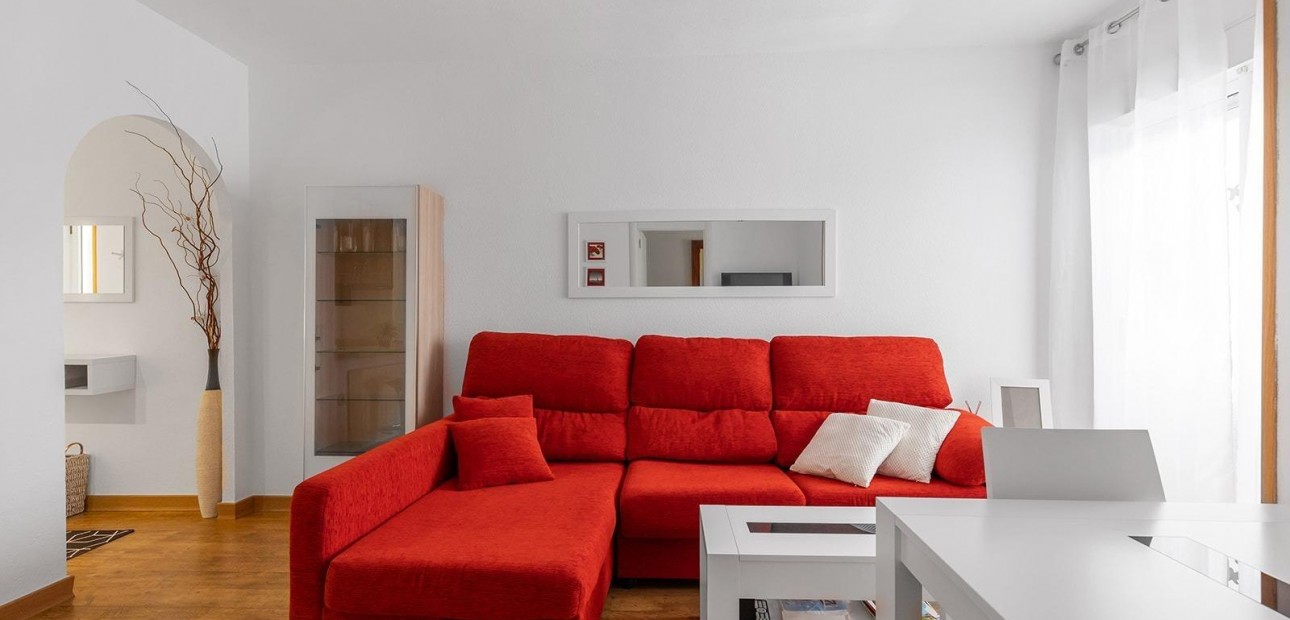 Venta - Apartamento / piso -
Torrevieja - Centro