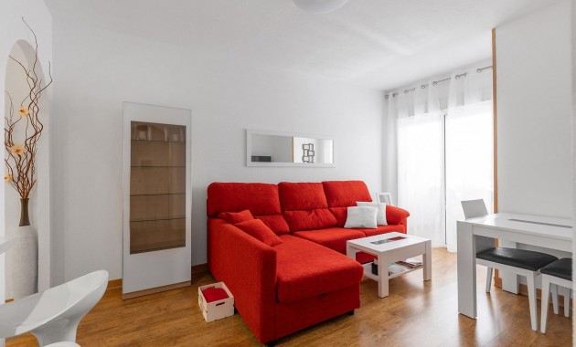 Venta - Apartamento / piso -
Torrevieja - Centro