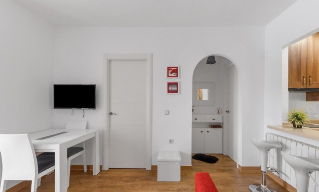 Venta - Apartamento / piso -
Torrevieja - Centro