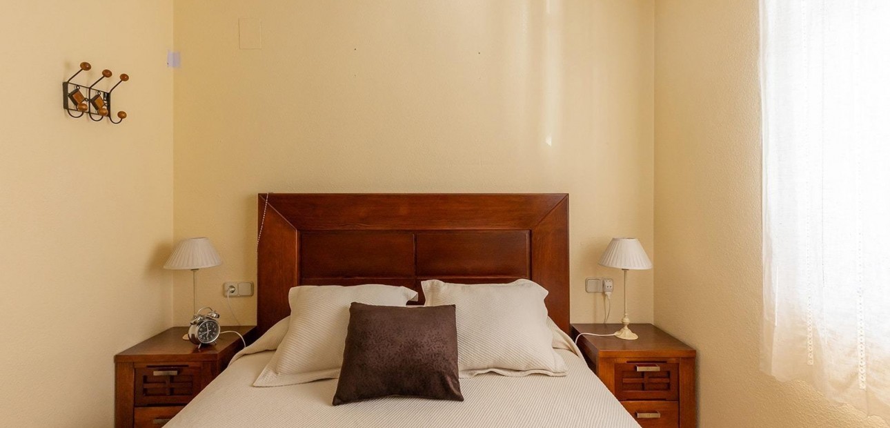 Venta - Apartamento / piso -
Torrevieja - Centro