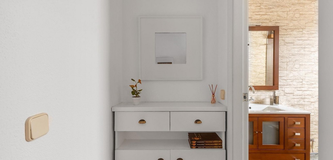 Venta - Apartamento / piso -
Torrevieja - Centro