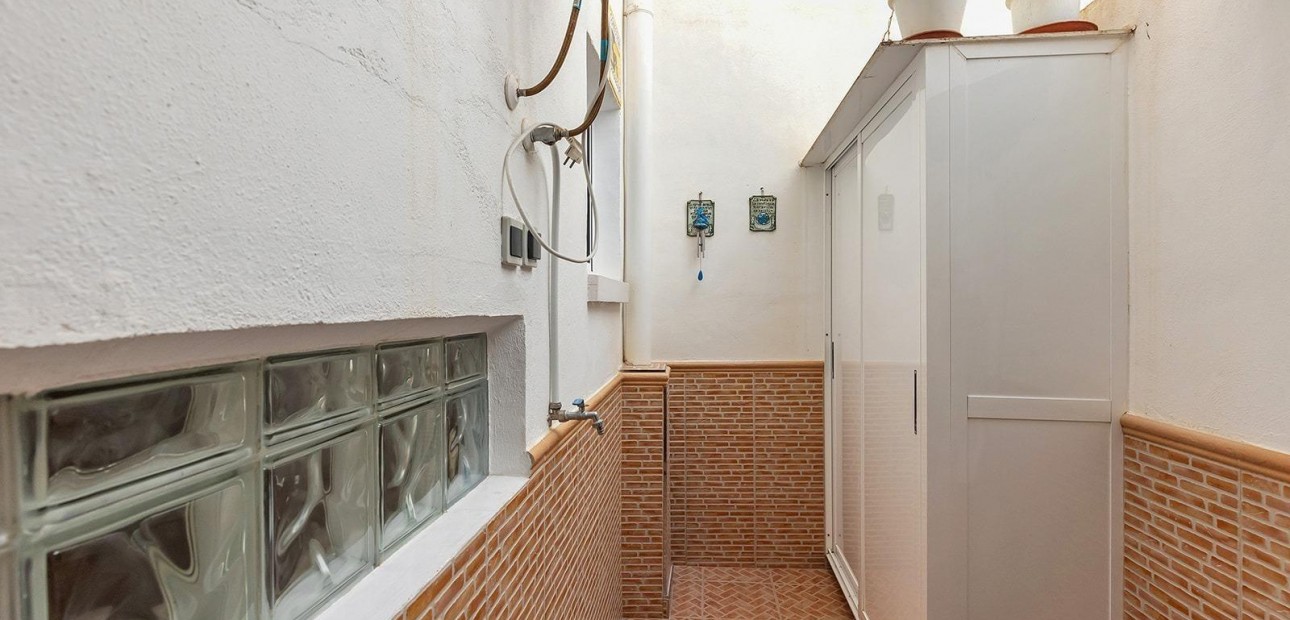 Venta - Apartamento / piso -
Torrevieja - Centro