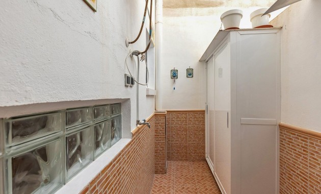 Venta - Apartamento / piso -
Torrevieja - Centro