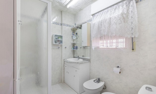 Venta - Apartamento / piso -
Torrevieja - La Mata